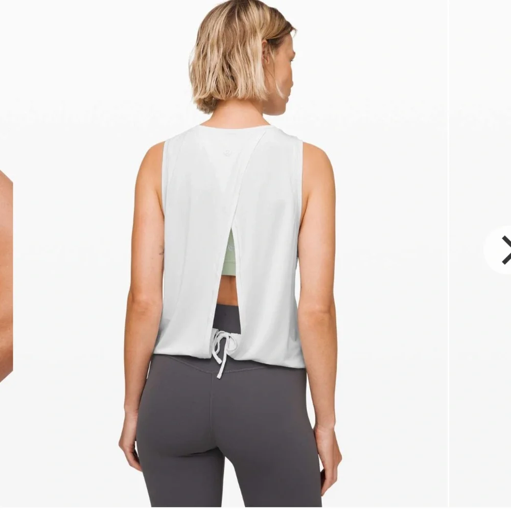 NWT Lululemon Calm and Serene Tank Sz 4 Pale Blue Open Tie Back - Picture 1 of 9